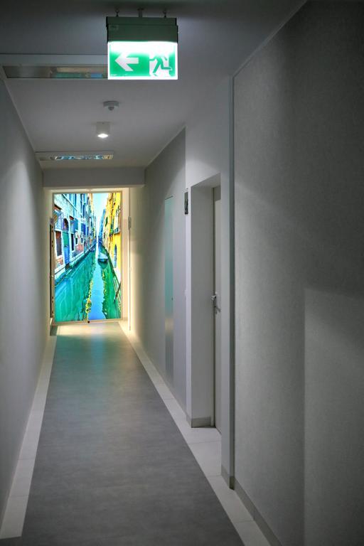 Pangsapuri studio 35 m² dengan 1 bilik mandi peribadi di Pusat Bandar Poznan Luaran gambar