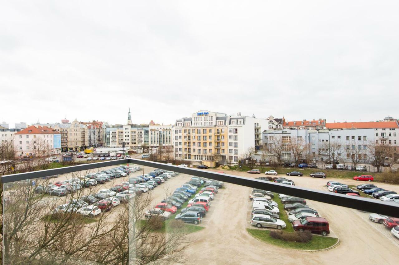 Pangsapuri studio 35 m² dengan 1 bilik mandi peribadi di Pusat Bandar Poznan Luaran gambar
