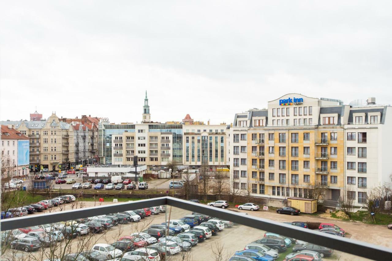 Pangsapuri studio 35 m² dengan 1 bilik mandi peribadi di Pusat Bandar Poznan Luaran gambar