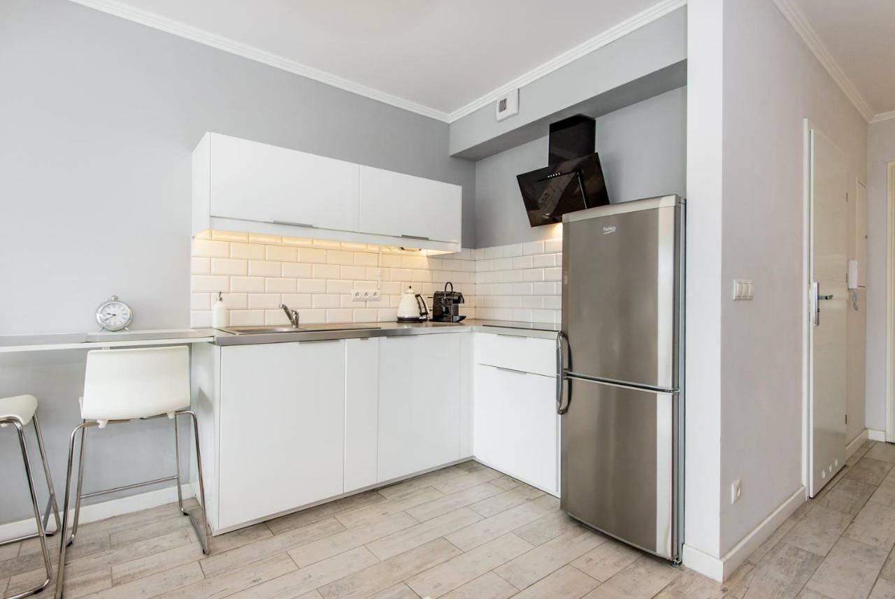 Pangsapuri studio 35 m² dengan 1 bilik mandi peribadi di Pusat Bandar Poznan Luaran gambar